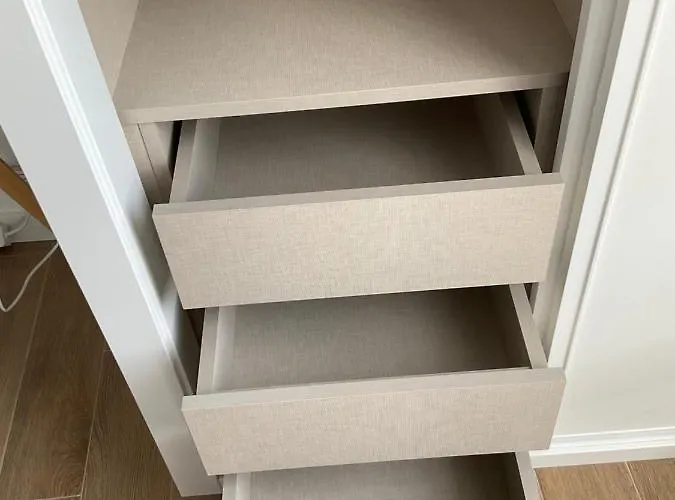 San Vicente 6, 2ºa 公寓 *